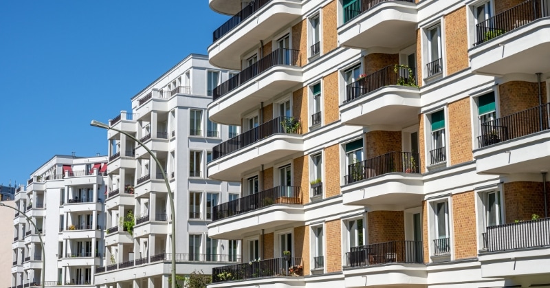 איך לבנות צוות מנצח לביצוע עסקאות נדל"ן בארה"ב?