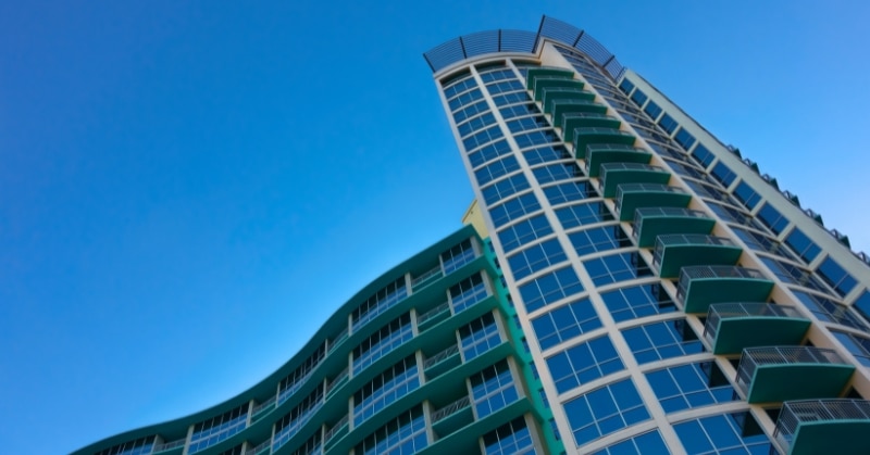 כמה עולה להחזיק נכס בארה"ב?