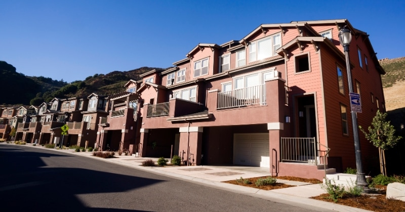 ניהול נכסים מרחוק – כלים ושירותים לניהול השקעות נדל"ן בארה"ב