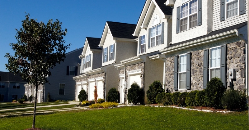 איך ניתן להרוויח תשואה גבוהה בהשקעות נדל"ן בארה"ב?